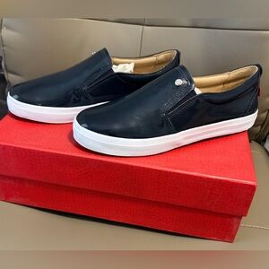 BNWOB MARC JOSEPH NY SLIP ON NAVY BLUE PATENT LEATHER LIGHTWEIGHT CASUAL US SZ 6